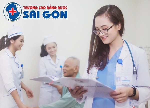 Trường Cao đẳng Dược Sài Gòn cơ hội cho sinh viên “lỡ duyên” với cánh cổng đại học