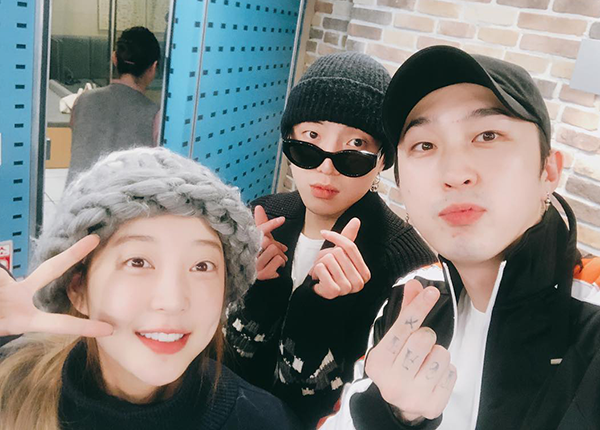 Fan bấn loạn với màn thả thính của Seungyoon (WINNER) và Hyerin (EXID)