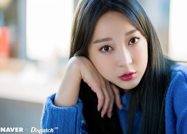 Master nhà Dispatch đã trở lại cùng bộ ảnh siêu có tâm của EXID