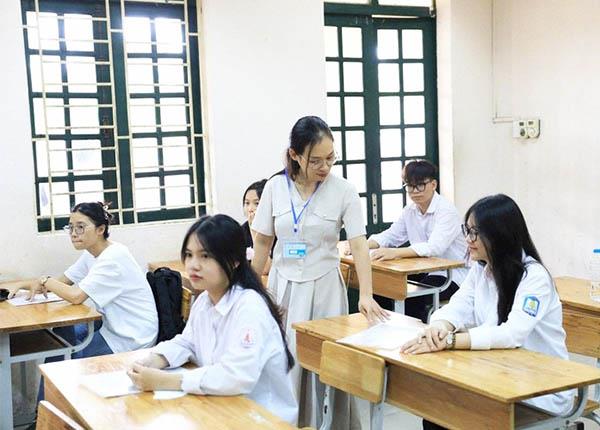 Kỳ thi tốt nghiệp THPT 2026 cảnh báo xử lý hình sự với hành vi gian lận công nghệ cao