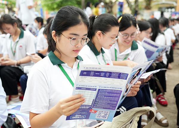 Nhiều trường đại học điều chỉnh điều kiện xét học bạ trong năm 2026